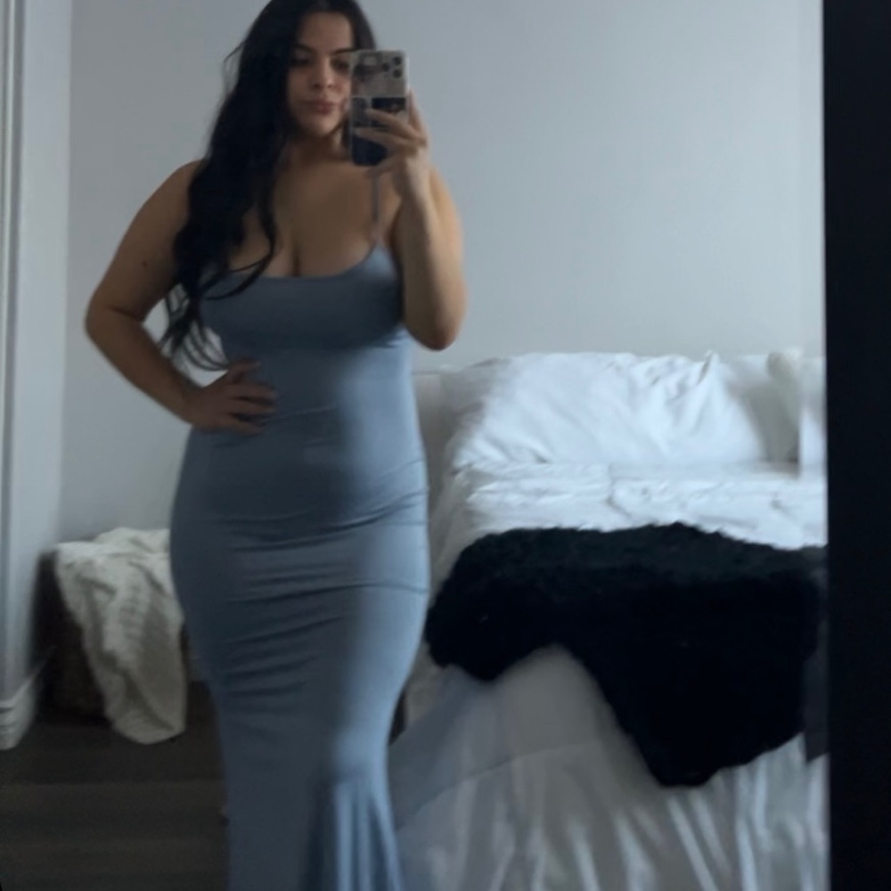 Long blue dress